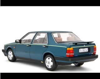 Lancia Thema 8.32 1986 VERDE REFLEX  Laudoracing 1:18 Resinemodell (Türen, Motorhaube... nicht zu öffnen!)